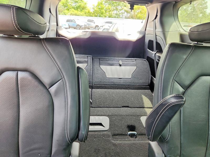 59201106 :رقم المزاد ، 2C4RC1EG3KR589905 vin ، 2019 Chrysler Pacifica مزاد بيع