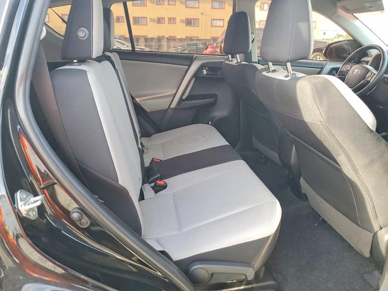 2018 Toyota Rav4 მანქანა იყიდება აუქციონზე, vin: 2T3WFREV7JW517682, აუქციონის ნომერი: 61917206