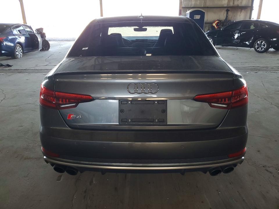 Продаж на аукціоні авто 2018 Audi S4, vin: WAUB4AF41JA003611, номер лоту: 60425556
