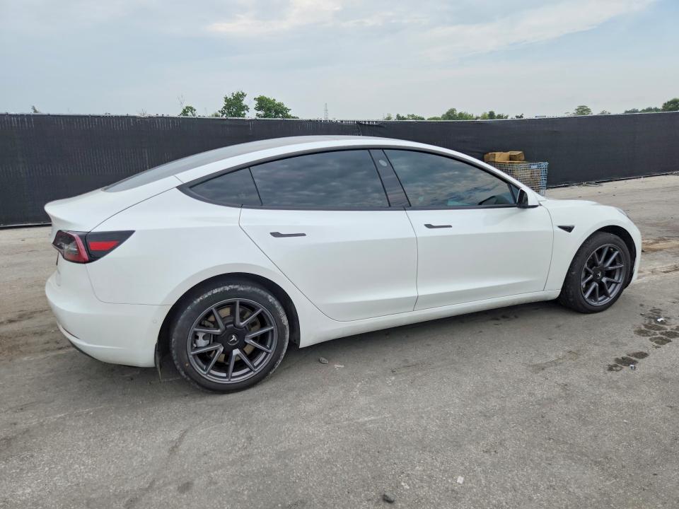 Продаж на аукціоні авто 2022 Tesla Model 3, vin: 5YJ3E1EB3NF272968, номер лоту: 62050096