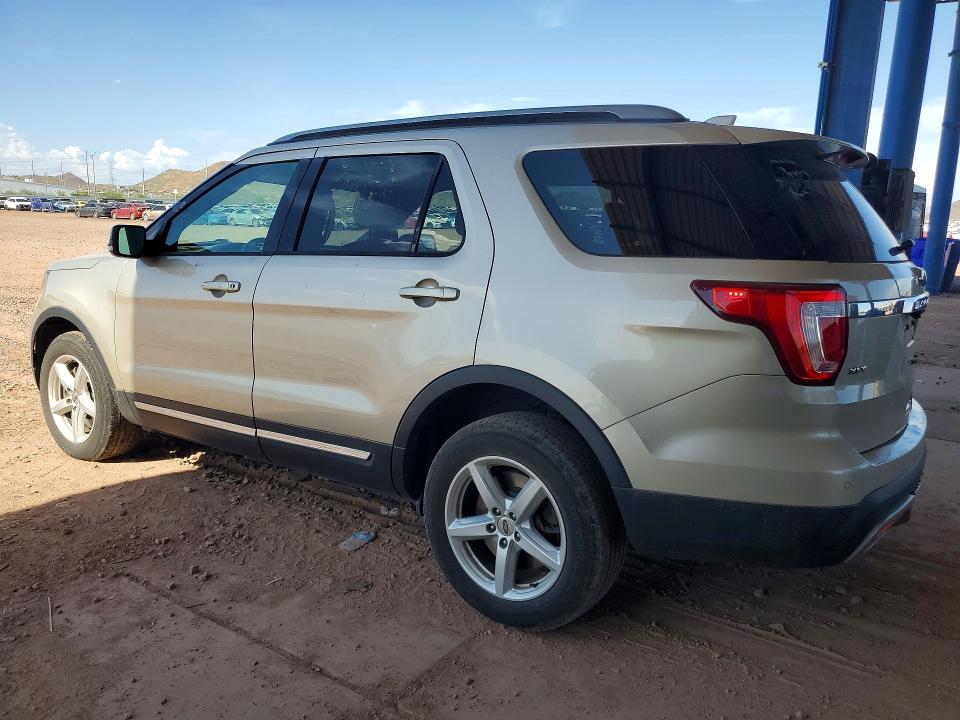 62520376 :رقم المزاد ، 1FM5K8D87HGC47982 vin ، 2017 Ford Explor Xlt مزاد بيع