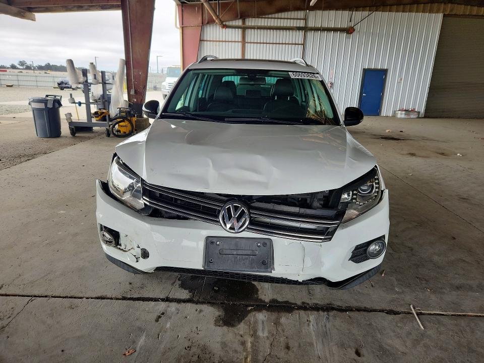 Продаж на аукціоні авто 2017 Volkswagen Tiguan, vin: WVGUV7AX0HK037522, номер лоту: 60693826