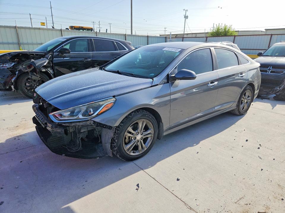61615146 :رقم المزاد ، 5NPE34AF0JH686679 vin ، 2018 Hyundai Sonata مزاد بيع