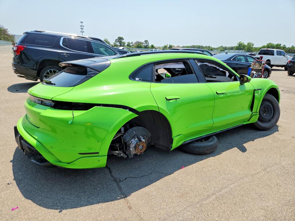 47504116 :رقم المزاد ، WP0BC2Y18NSA74211 vin ، 2022 Porsche Taycan مزاد بيع