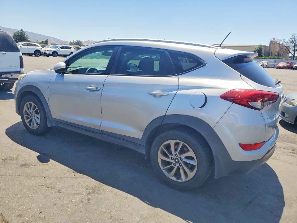 2016 Hyundai Tucson მანქანა იყიდება აუქციონზე, vin: KM8J33A23GU156951, აუქციონის ნომერი: 61614416