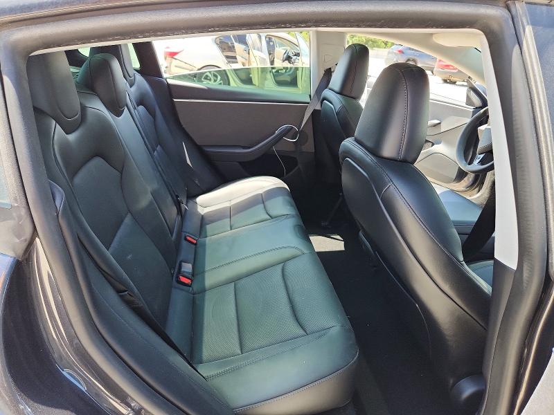 61541686 :رقم المزاد ، 5YJ3E1EA1SF010434 vin ، 2025 Tesla Model 3 مزاد بيع