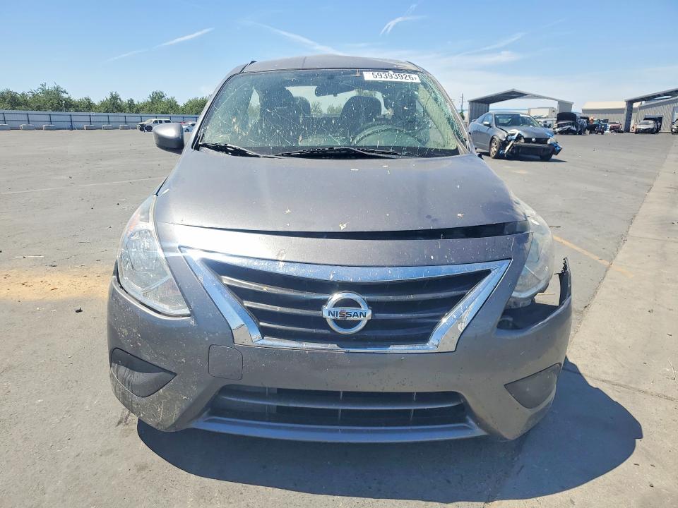 59393926 :رقم المزاد ، 3N1CN7AP4JL812931 vin ، 2018 Nissan Versa مزاد بيع