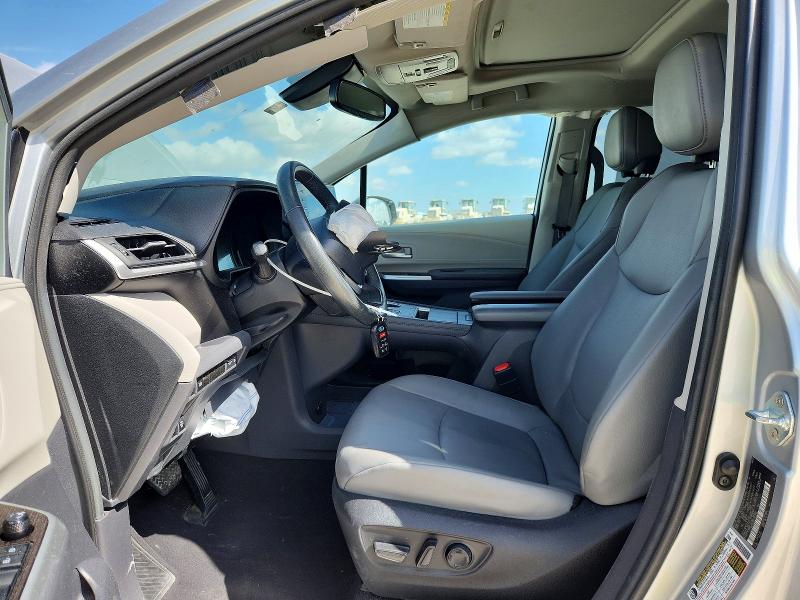 60609756 :رقم المزاد ، 5TDYRKECXRS181593 vin ، 2024 Toyota Sienna مزاد بيع