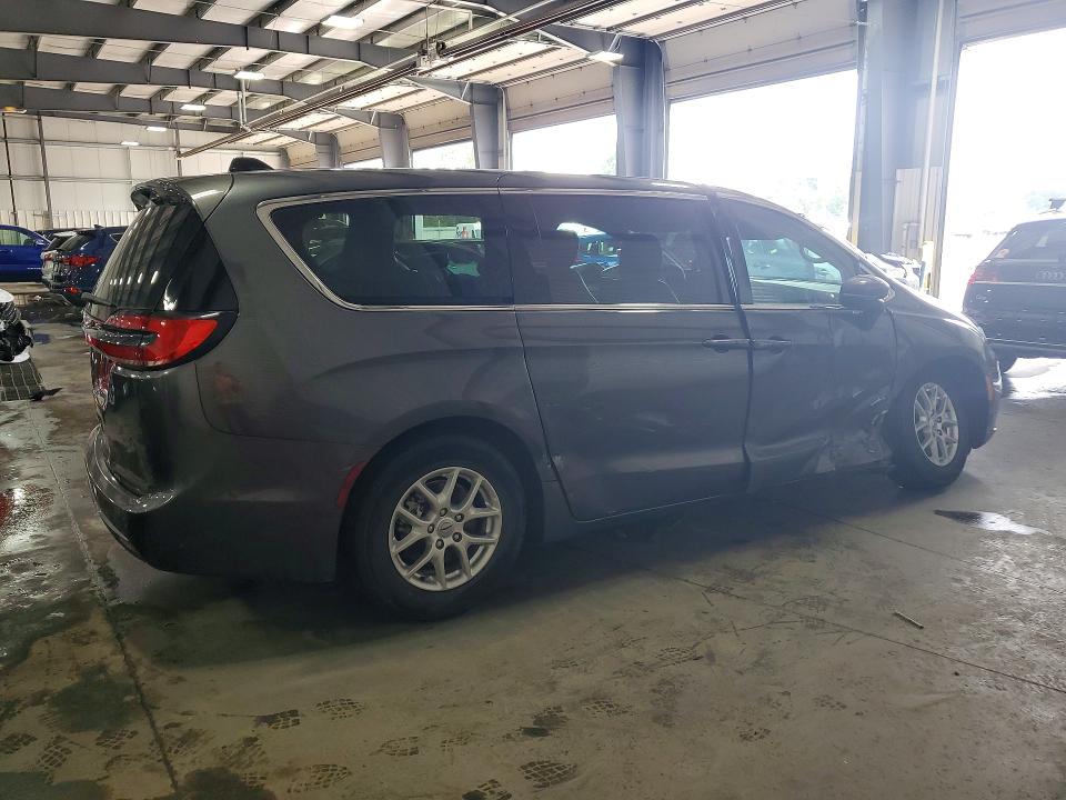 Продажа на аукционе авто 2023 Chrysler Pacifica, vin: 2C4RC1BG8PR533003, номер лота: 62862696