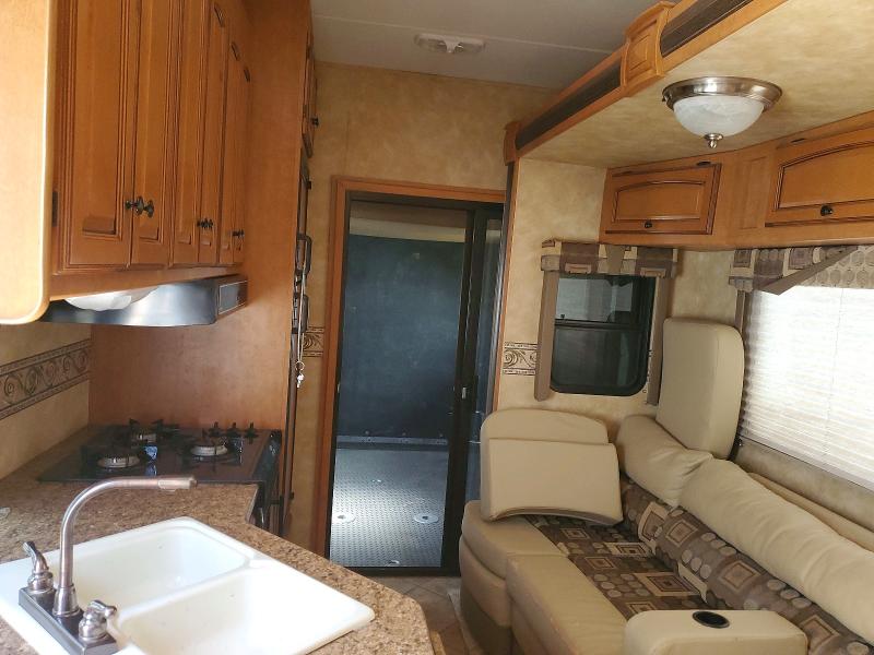 2010 Heartland Rv Cyclone მანქანა იყიდება აუქციონზე, vin: 5SFCG3028AE207930, აუქციონის ნომერი: 60077056