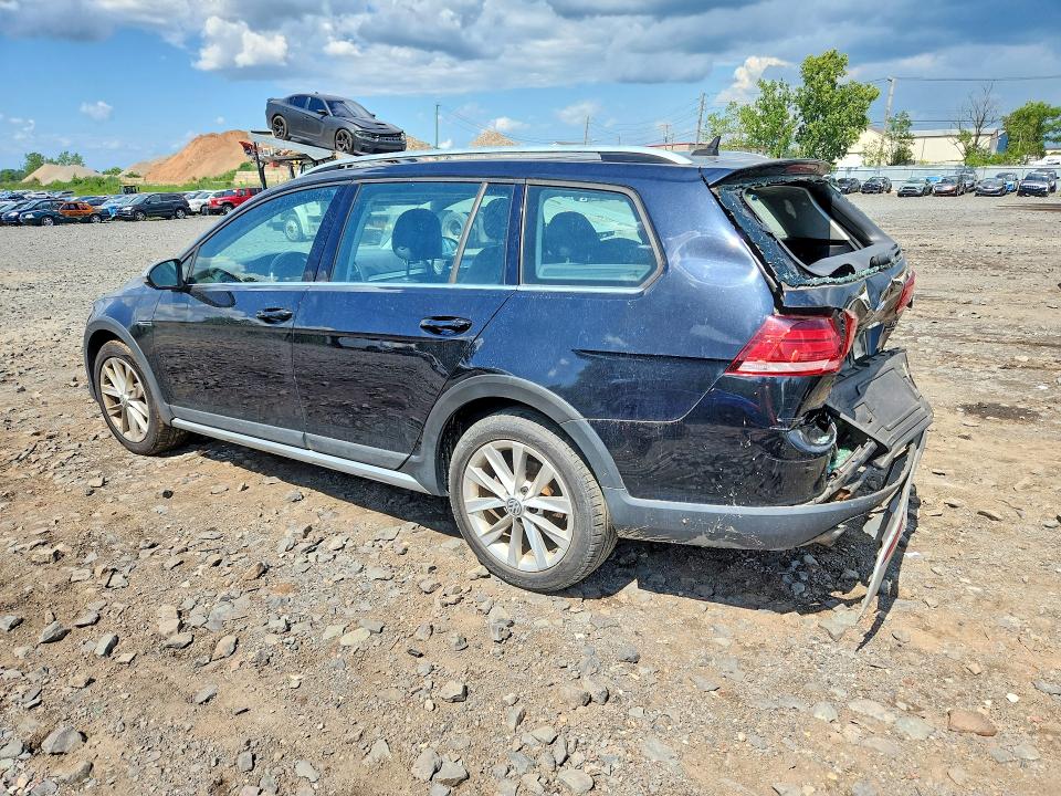 63511286 :رقم المزاد ، 3VWH17AU6JM756177 vin ، 2018 Volkswagen Golf Alltrack مزاد بيع