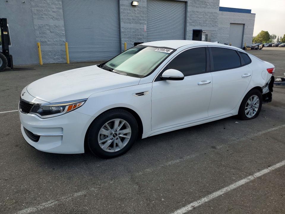 2018 Kia Optima მანქანა იყიდება აუქციონზე, vin: 5XXGT4L33JG225211, აუქციონის ნომერი: 62856746