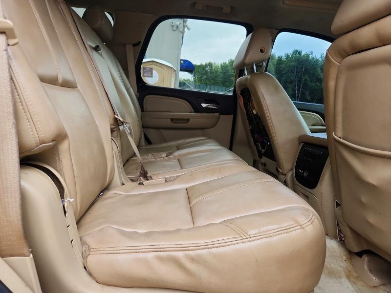61885016 :رقم المزاد ، 1GKFK638X8J127325 vin ، 2008 Gmc Yukon مزاد بيع