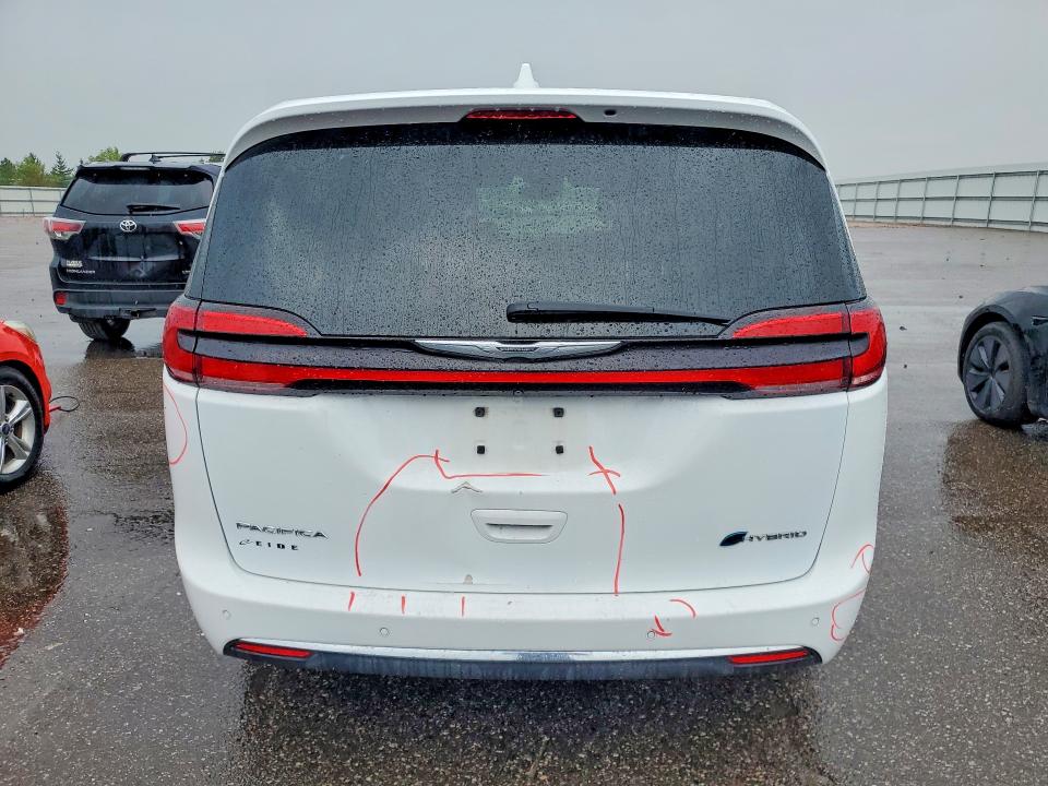 62305436 :رقم المزاد ، 2C4RC1L72NR121638 vin ، 2022 Chrysler Pacifica مزاد بيع