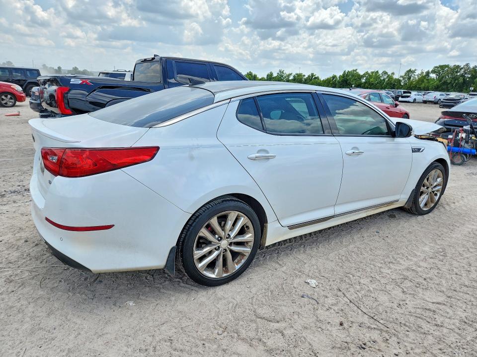 62722466 :رقم المزاد ، 5XXGR4A64FG411391 vin ، 2015 Kia Optima مزاد بيع