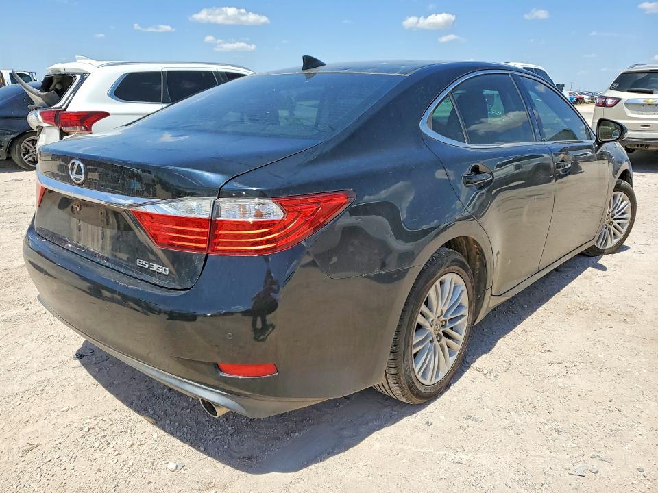 60066526 :رقم المزاد ، JTHBK1GG1F2208931 vin ، 2015 Lexus Es مزاد بيع
