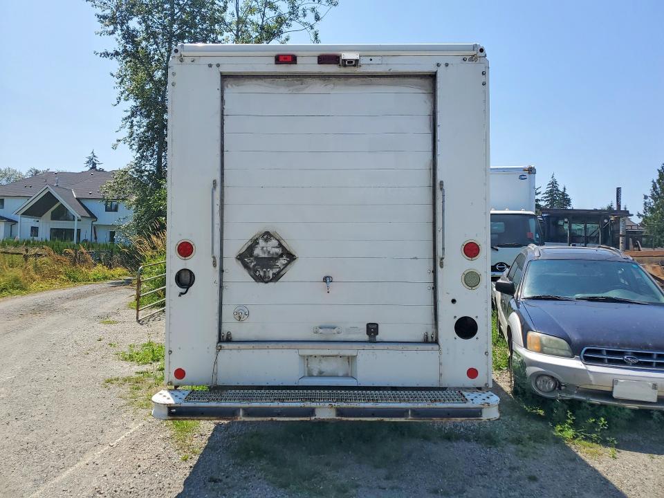 2013 Freightliner Chassis მანქანა იყიდება აუქციონზე, vin: 4UZAANDUXDCFE4807, აუქციონის ნომერი: 57954786