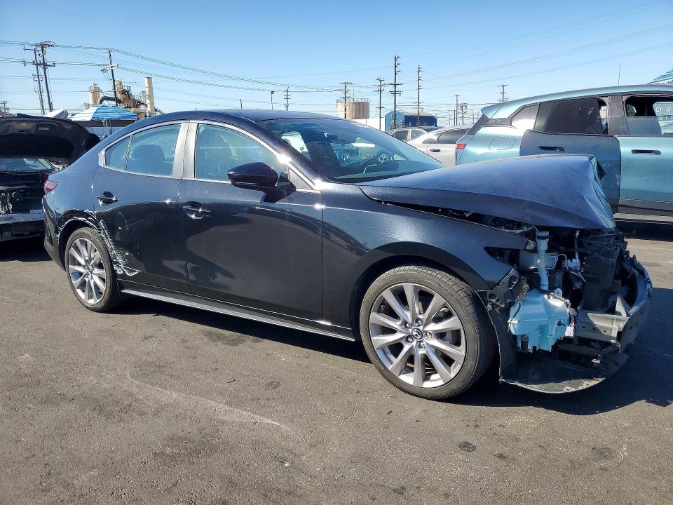 60647836 :رقم المزاد ، 3MZBPACL5MM214806 vin ، 2021 Mazda 3 مزاد بيع