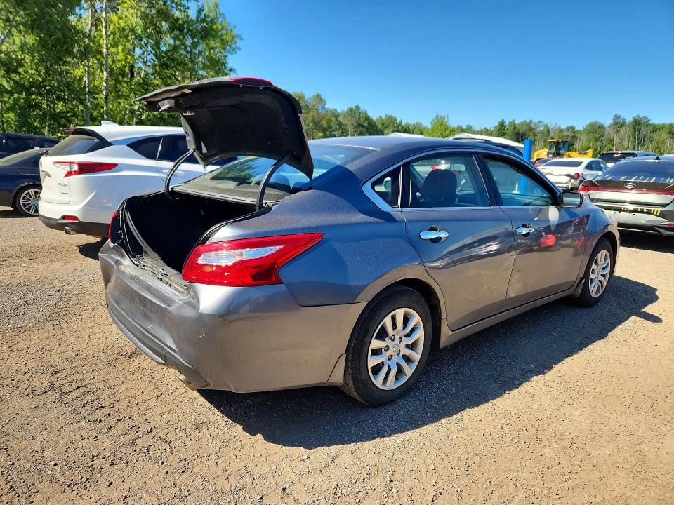 2016 Nissan Altima მანქანა იყიდება აუქციონზე, vin: 1N4AL3AP8GN339102, აუქციონის ნომერი: 62034216
