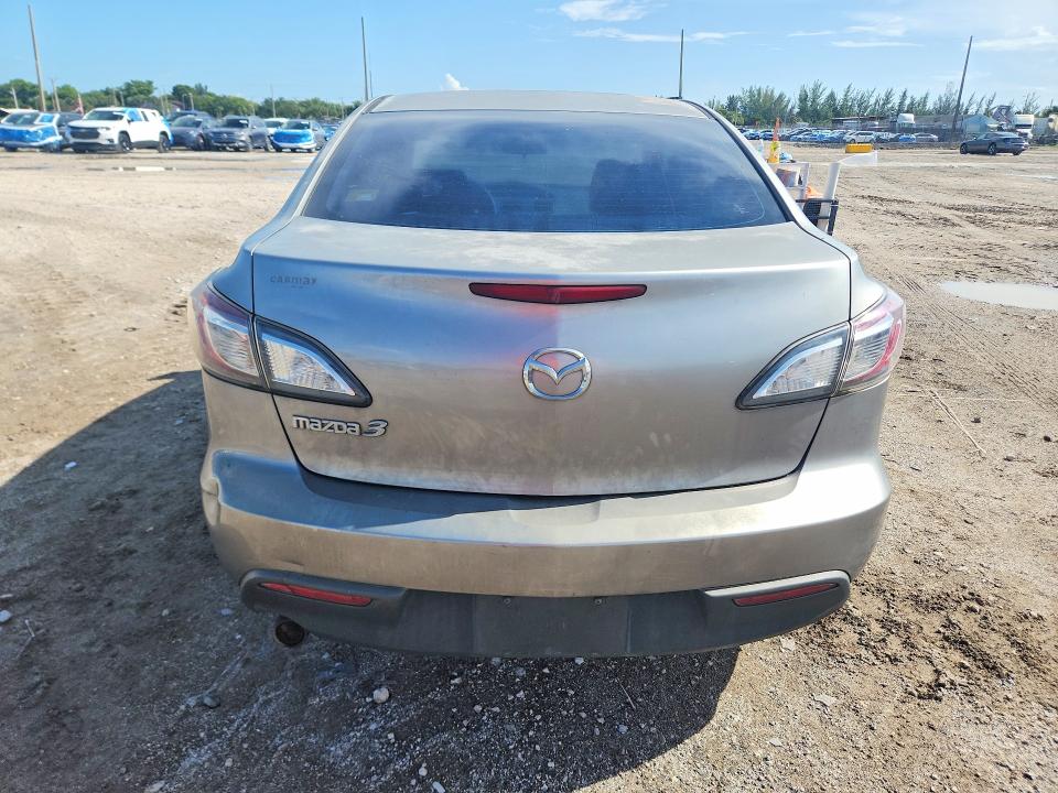 60007876 :رقم المزاد ، JM1BL1SG5A1156899 vin ، 2010 Mazda 3 مزاد بيع