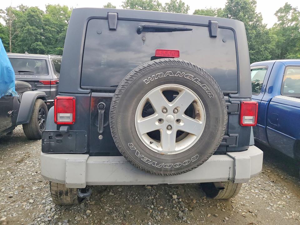 Продажа на аукционе авто 2015 Jeep Wrangler Unlimited, vin: 1C4BJWDG6FL637529, номер лота: 61306106