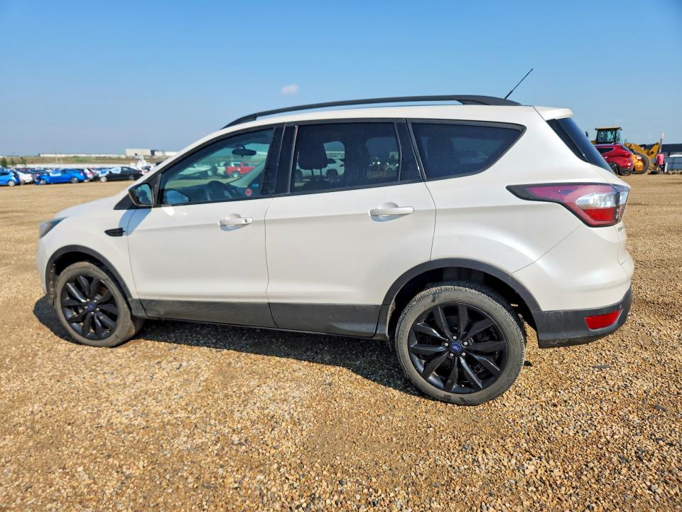 Продажа на аукционе авто 2017 Ford Escape, vin: 1FMCU9GD4HUA43433, номер лота: 62821366