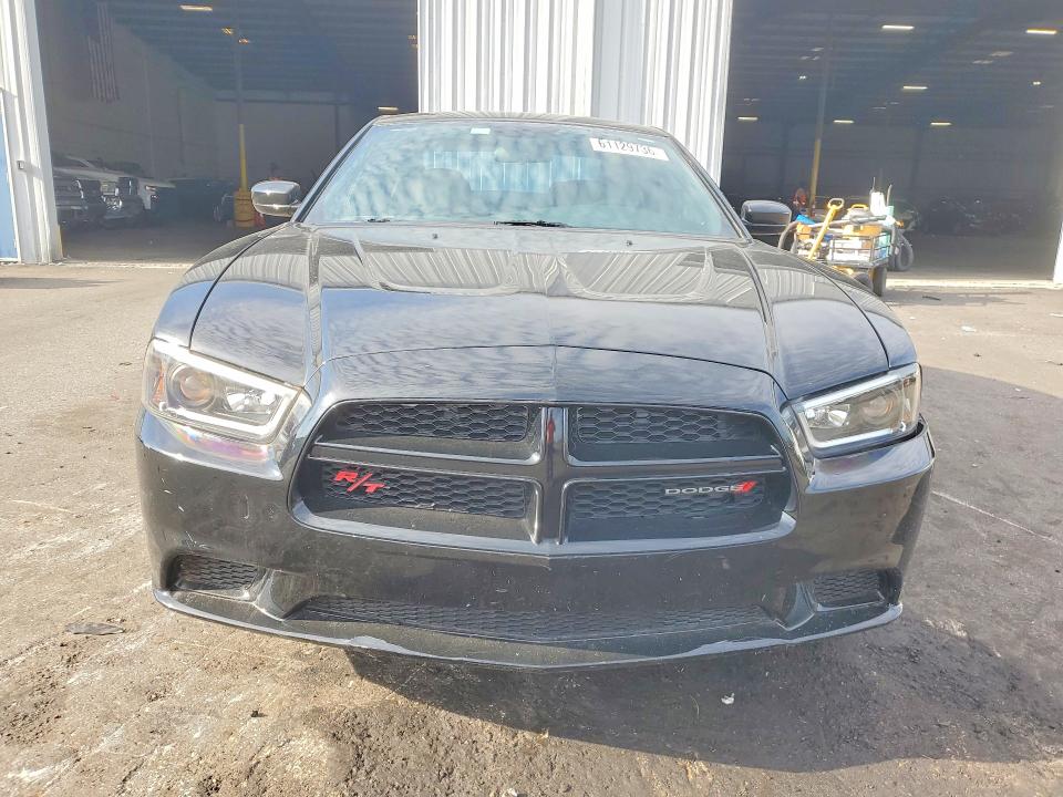 61129736 :رقم المزاد ، 2C3CDXAT8EH239810 vin ، 2014 Dodge Charger مزاد بيع
