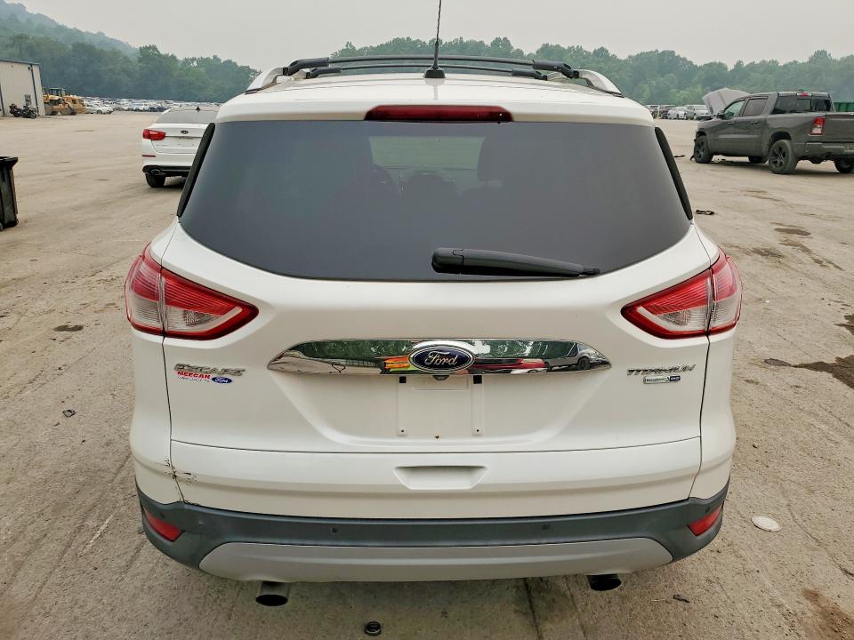 Продажа на аукционе авто 2015 Ford Escape, vin: 1FMCU9JX4FUA89215, номер лота: 61159886