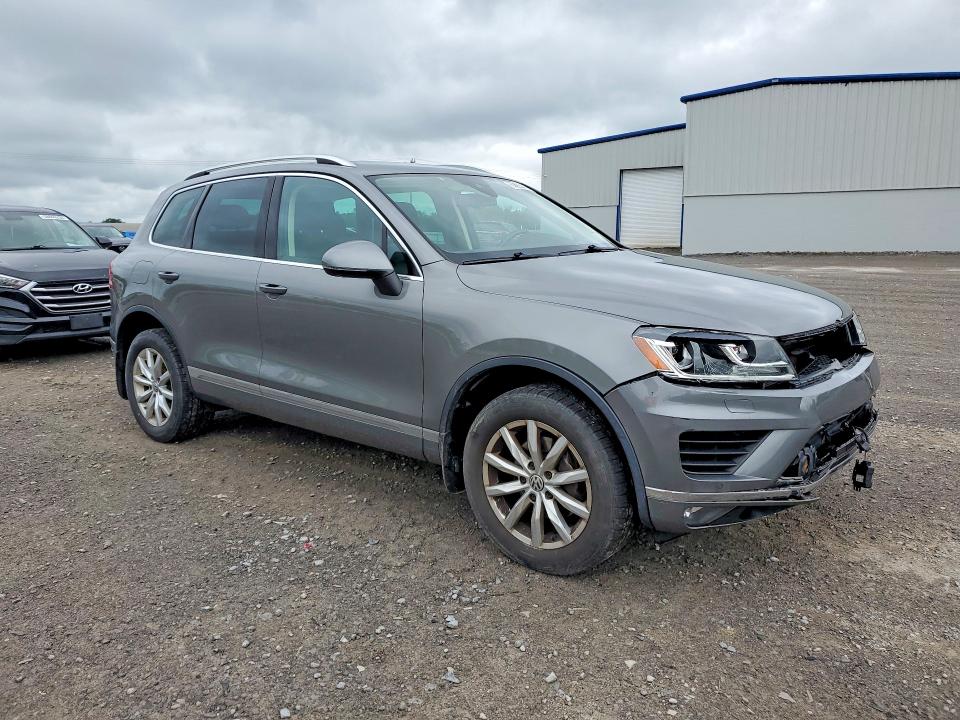 Продажа на аукционе авто 2016 Volkswagen Touareg, vin: WVGEF9BP4GD010161, номер лота: 60065376