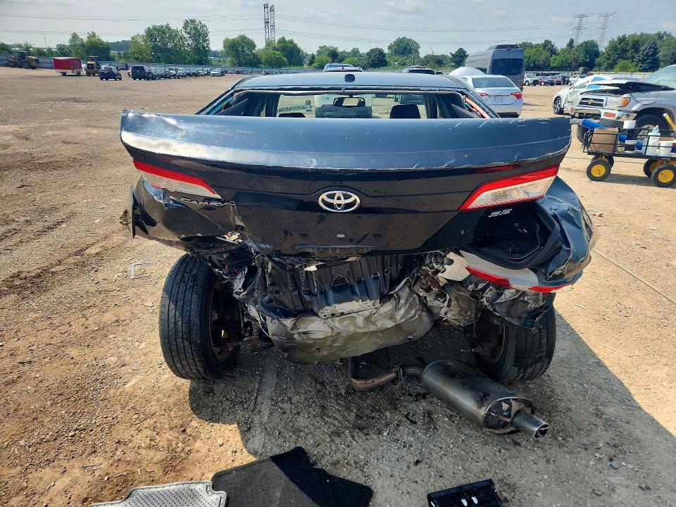 2014 Toyota Camry მანქანა იყიდება აუქციონზე, vin: 4T1BF1FK3EU813804, აუქციონის ნომერი: 63056036