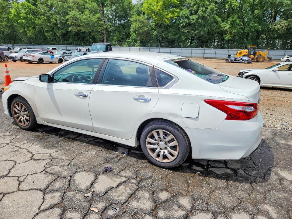2016 Nissan Altima მანქანა იყიდება აუქციონზე, vin: 1N4AL3AP7GC137671, აუქციონის ნომერი: 61057846