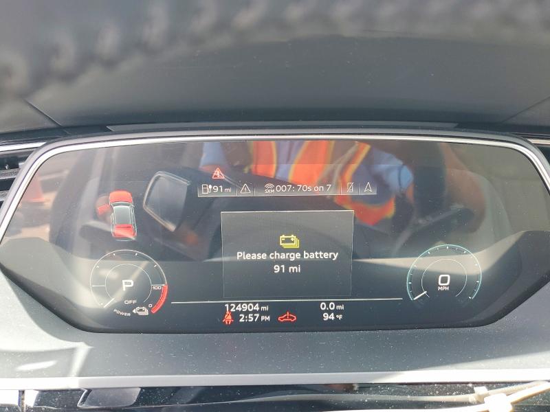 2019 Audi E-tron მანქანა იყიდება აუქციონზე, vin: WA1VAAGE5KB011183, აუქციონის ნომერი: 60485126