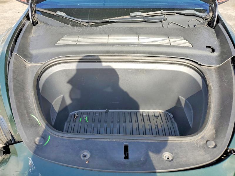 61377256 :رقم المزاد ، 7SAYGDEF7NF536619 vin ، 2022 Tesla Model Y مزاد بيع