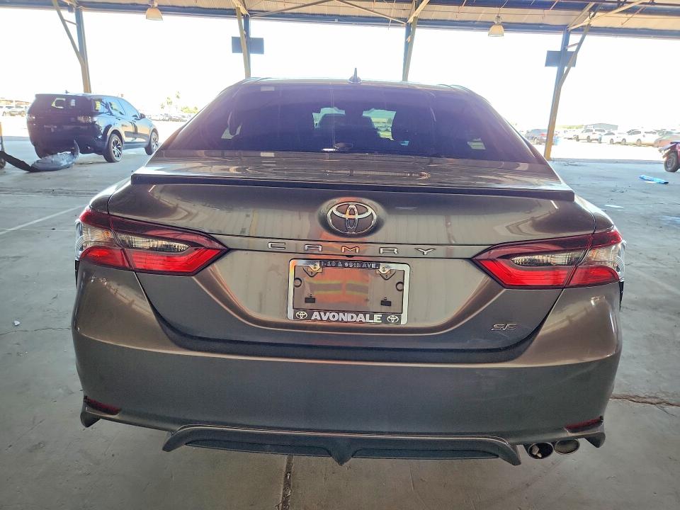 Продажа на аукционе авто 2024 Toyota Camry, vin: 4T1G11AK8RU878679, номер лота: 61987596