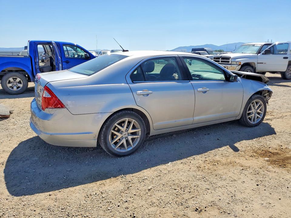 60238706 :رقم المزاد ، 3FAHP0CG0AR243161 vin ، 2010 Ford Fusion مزاد بيع