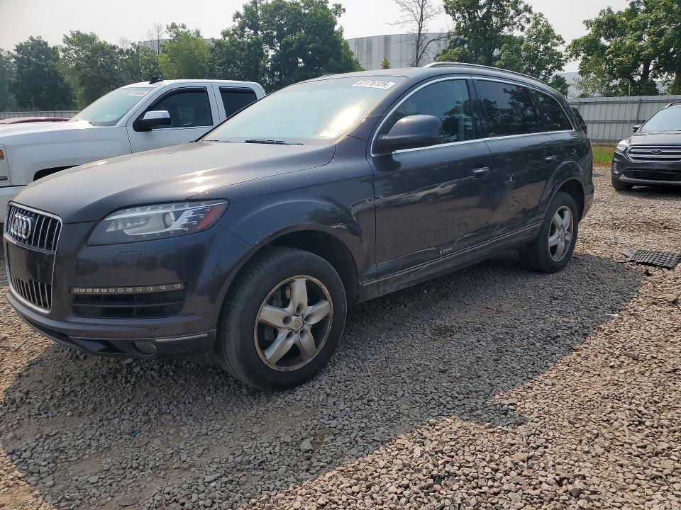Продажа на аукционе авто 2015 Audi Q7, vin: WA1LMAFE1FD005357, номер лота: 61176126
