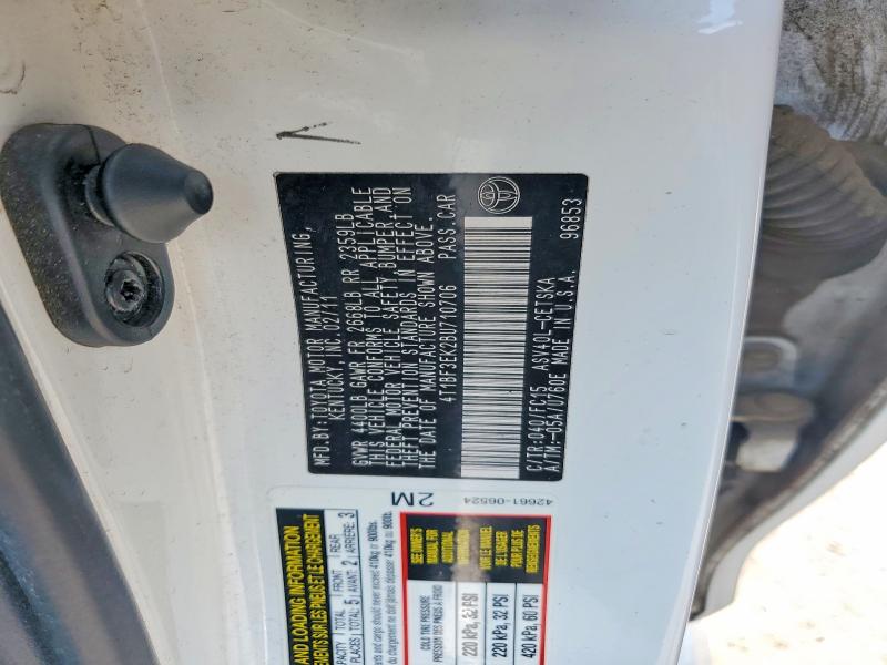 63523386 :رقم المزاد ، 4T1BF3EK2BU710706 vin ، 2011 Toyota Camry مزاد بيع