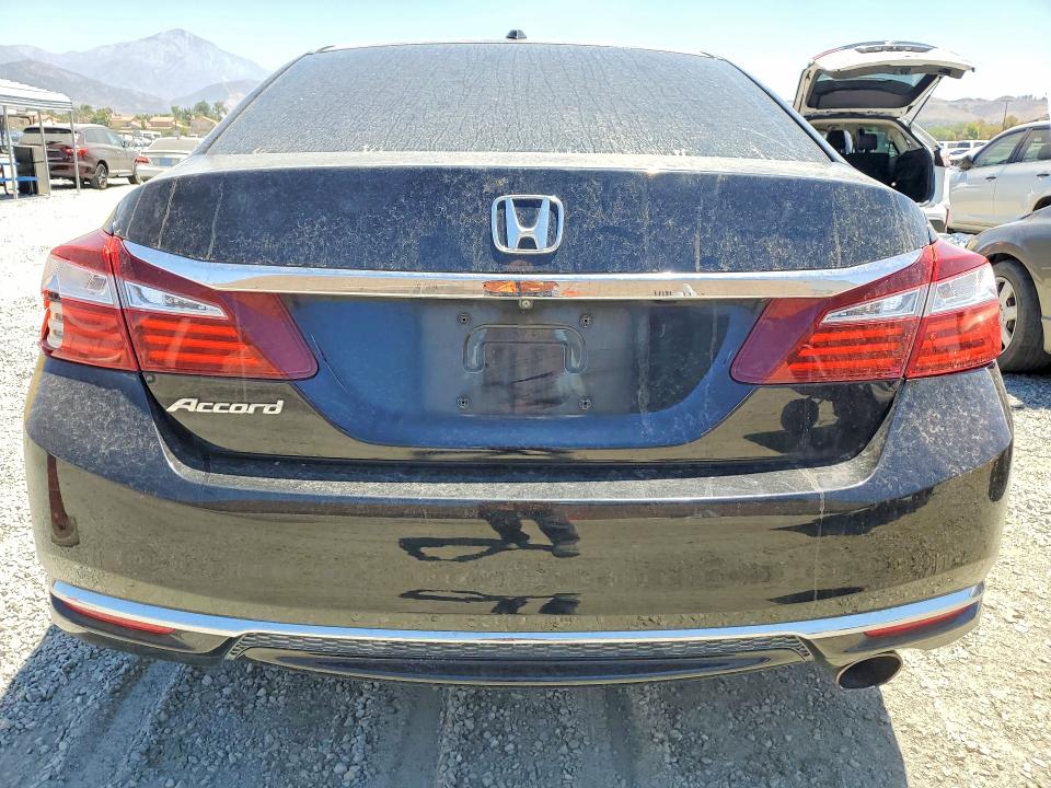 2016 Honda Accord მანქანა იყიდება აუქციონზე, vin: 1HGCR2F71GA026356, აუქციონის ნომერი: 62725046