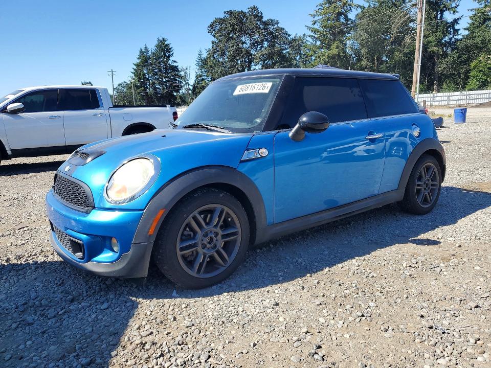 Продаж на аукціоні авто 2011 Mini Cooper, vin: WMWSV3C56BTY23131, номер лоту: 60816126