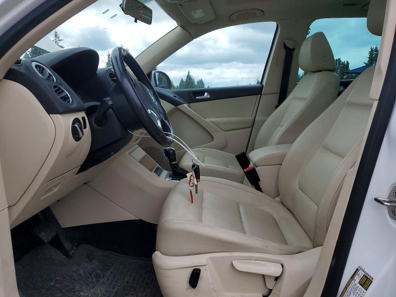 59305006 :رقم المزاد ، WVGBV7AX8CW581906 vin ، 2012 Volkswagen Tiguan مزاد بيع