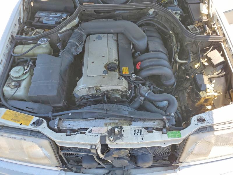 Продажа на аукционе авто 1994 Mercedes-benz E, vin: WDBEA32E2RC125900, номер лота: 61625396
