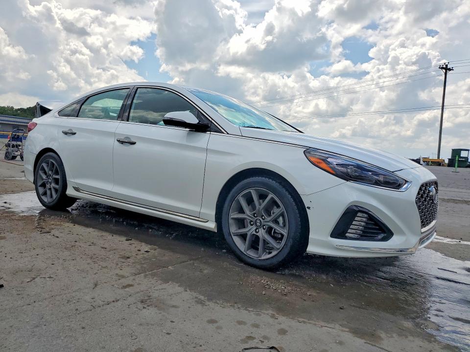 2018 Hyundai Sonata მანქანა იყიდება აუქციონზე, vin: 5NPE34AB4JH672958, აუქციონის ნომერი: 60081416