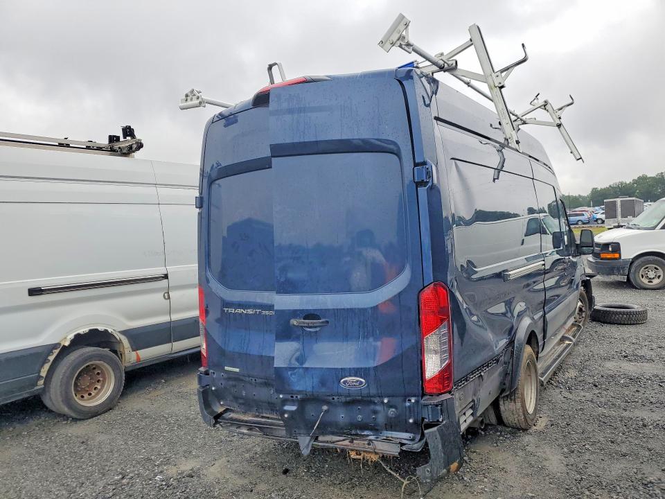 2022 Ford Transit მანქანა იყიდება აუქციონზე, vin: 1FTBF4XG8NKA61870, აუქციონის ნომერი: 60424176