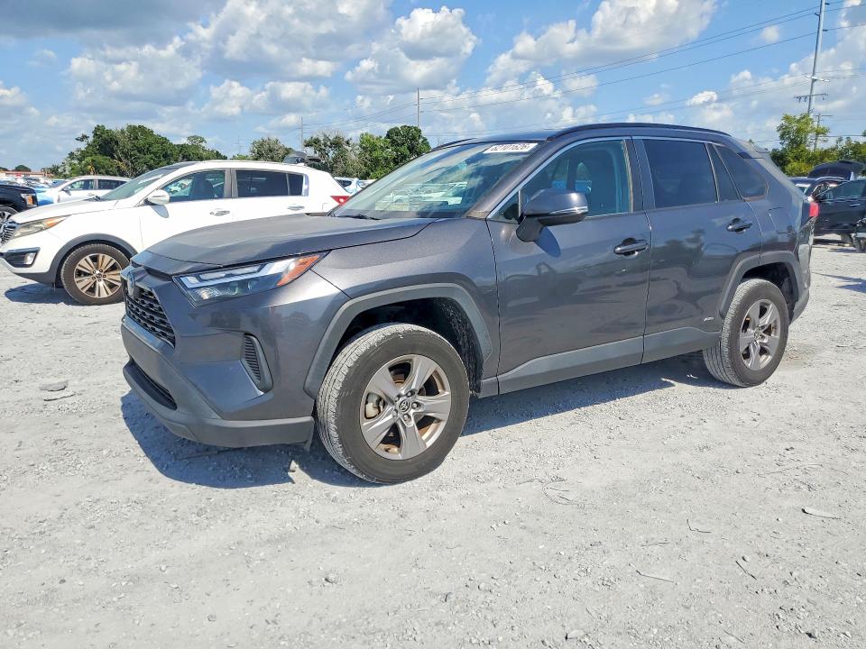 Продажа на аукционе авто 2022 Toyota Rav4, vin: 4T3RWRFV1NU061261, номер лота: 62101626