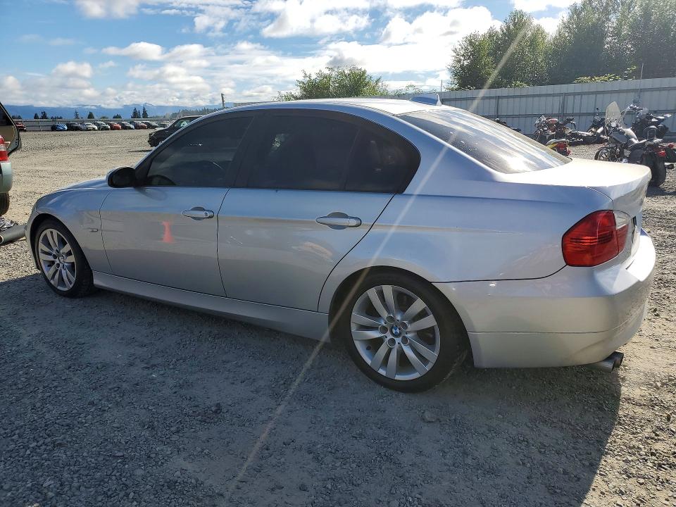60647986 :رقم المزاد ، WBAVB135X6KX66244 vin ، 2006 Bmw 325 مزاد بيع