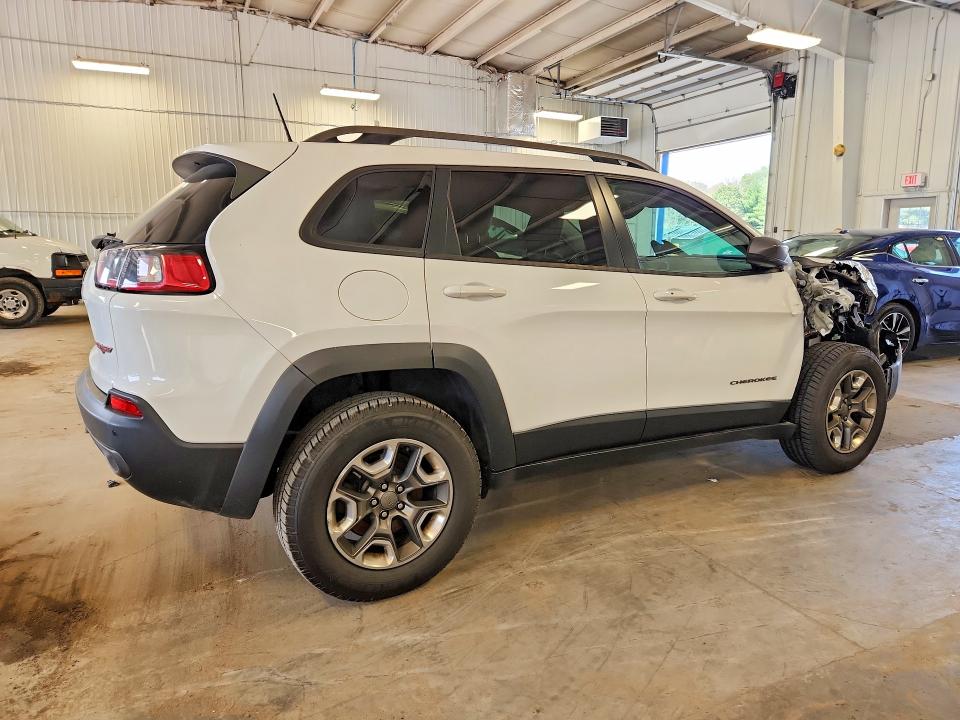 2019 Jeep Cherokee მანქანა იყიდება აუქციონზე, vin: 1C4PJMBX8KD483553, აუქციონის ნომერი: 62201836