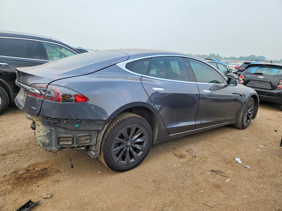 Продажа на аукционе авто 2018 Tesla Model S, vin: 5YJSA1E27JF298815, номер лота: 61155156