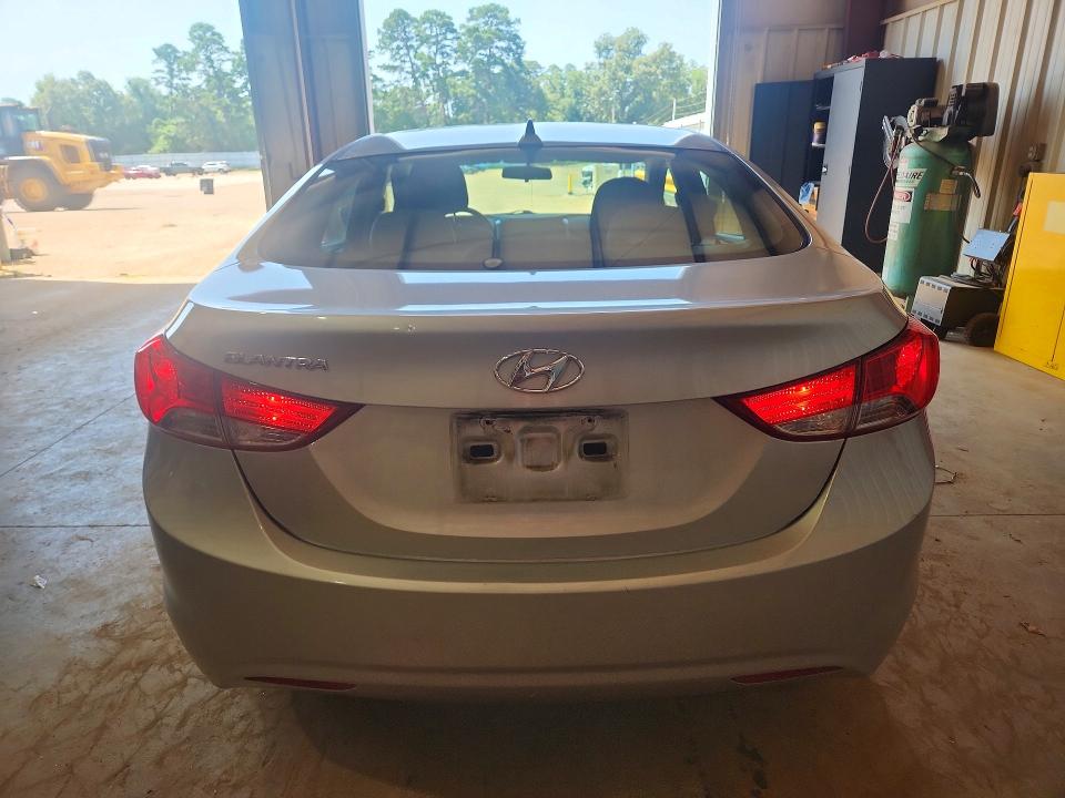 61962176 :رقم المزاد ، 5NPDH4AE1DH209235 vin ، 2013 Hyundai Elantra مزاد بيع