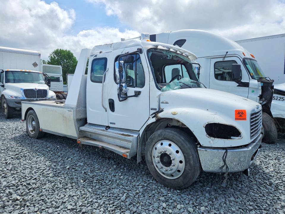 Продажа на аукционе авто 2007 Freightliner M2, vin: 1FVACVCS57HW31851, номер лота: 53904596