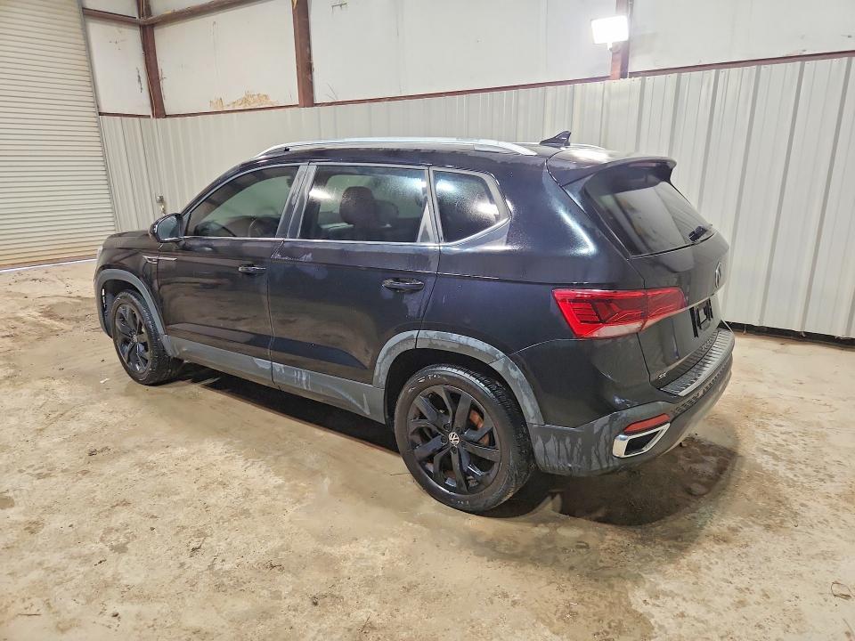 Продаж на аукціоні авто 2022 Volkswagen Taos, vin: 3VVYX7B24NM063355, номер лоту: 61916646